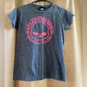 Woman’s Harley Davidson tee
